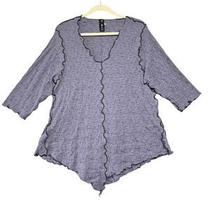 Noblu Women's Purple Pucker Bonita Three-quarter Sleeves Pointed Front Hem Top M